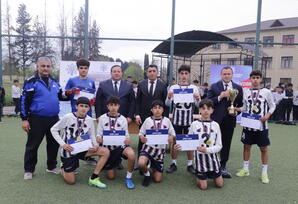 Tovuz rayonunda 13-14 yaşlı yeniyetmə oğlanlar arasında minifutbol üzrə rayon turniri keçirilib - FOTO