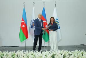 “ Dövlətçilik ənənələrinin möhkəmlənməsində Heydər Əliyevin rolu” - FOTOLAR