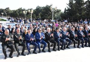 Qaradağ rayonunda Heydər Əliyevin anadan olmasının 103-cü ildönümü qeyd edilib