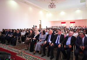 Beynəlxalq ailə gününə həsr olunmuş tamaşa - FOTOLAR