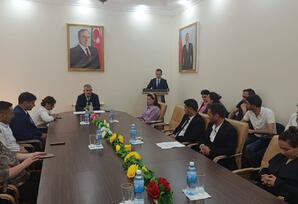 “Heydər Əliyev və müstəqil Azərbaycan”