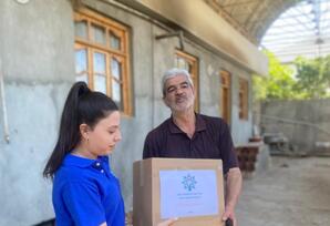 YAP Gəncə şəhər təşkilatı Qurban bayramı münasibətilə aztəminatlı ailələrə bayram sovqatı paylayıb