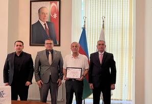 Cəmiyyətin döyünən qəlbi, düşünən beyni...