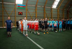 Şəmkirdə Milli Qurtuluş Gününə həsr olunmuş mini-futbol turnirinin açılış mərasimi keçirilib - FOTOLAR