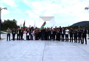 YAP Yasamal rayon təşkilatının nümayəndələri Qarabağa səfər edib - FOTOLAR