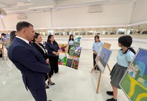 Samuxda  15 İyun Milli Qurtuluş Günü münasibətilə rəsm sərgisi keçirilib - FOTOLAR