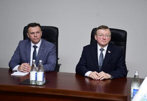 Yeni Azərbaycan Partiyası ilə “Belaya Rus” Partiyası arasında Qarşılıqlı Anlaşma və Əməkdaşlıq Memorandumu imzalanıb - FOTOLAR
