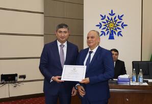 Yasamal rayonunda 17 İyun-Tibb İşçilərinin Peşə Bayramı Gününə həsr olunmuş tədbir keçirilib - FOTO