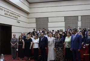 Yasamal rayonunda 17 İyun-Tibb İşçilərinin Peşə Bayramı Gününə həsr olunmuş tədbir keçirilib - FOTO