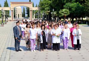 Samux rayonunda “17 İyun - Səhiyyə İşçilərinin Peşə Bayramı Günü” münasibətilə tədbir keçirilib - FOTO