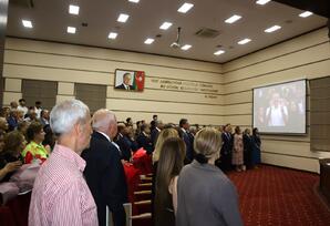 Yasamal rayonunda 17 İyun-Tibb İşçilərinin Peşə Bayramı Gününə həsr olunmuş tədbir keçirilib - FOTO