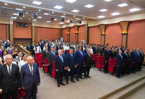 YAP Nizami rayon təşkilatı Milli Qurtuluş Gününü Naxçıvanda silsilə tədbirlərlə qeyd edib - FOTOLAR