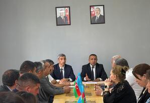 Gədəbəydə dəyirmi masa keçirilib - FOTOLAR