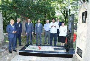 Səyyar qəbul keçirilib, şəhidlərin məzarı ziyarət edilib