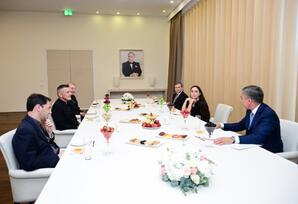 Heydər Əliyev Fondunun vitse-prezidenti Leyla Əliyeva Vatikan Apostol Kitabxanası və Apostol Arxivinin rəhbəri ilə görüşüb