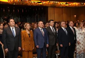 Azərbaycan Tibb Universitetində "Məzun Günü" təntənə ilə qeyd olunub - FOTOLAR 