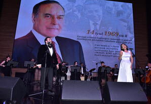 Məşəl kimi yanan ürək - FOTOLAR