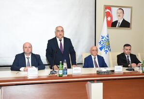 “Ulu Öndər Heydər Əliyev yolu: müstəqilliyin, Zəfərin və Böyük Qayıdışın təməli” - FOTOLAR