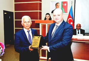 “Ulu Öndər Heydər Əliyev yolu: müstəqilliyin, Zəfərin və Böyük Qayıdışın təməli” - FOTOLAR