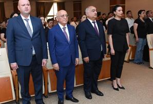 “Ulu Öndər Heydər Əliyev yolu: müstəqilliyin, Zəfərin və Böyük Qayıdışın təməli” - FOTOLAR