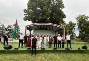 YAP Gədəbəy rayon təşkilatının əməkdaşları və partiya fəalları işğaldan azad edilmiş ərazilərə səfər ediblər - FOTOLAR