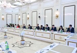 Milli Məclisin sədri Sahibə Qafarova Çin Kommunist Partiyasının nümayəndə heyəti ilə görüşüb