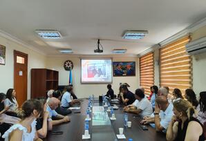 "Müstəqilliyə aparan yol: Heydər Əliyev irsi" adlı tədbir keçirilib - FOTO