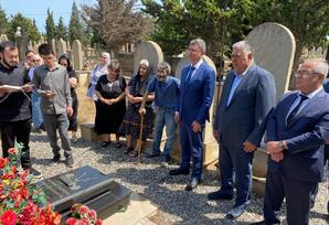 Azərbaycan xalqı öz  qəhrəman şəhidlərini unutmur - FOTO