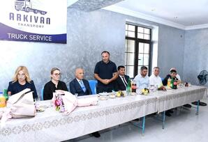 "Təmiz şəhər bizdən başlayır - nümunə olmaq vəzifəmizdir"