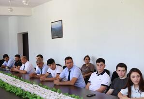 "Davamlı şəhərsalma siyasəti: milli memarlıq ənənələri və müasir çağırışlar” mövzusunda dəyirmi masa keçirilib