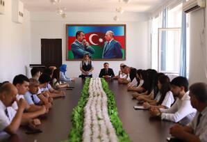 "Davamlı şəhərsalma siyasəti: milli memarlıq ənənələri və müasir çağırışlar” mövzusunda dəyirmi masa keçirilib