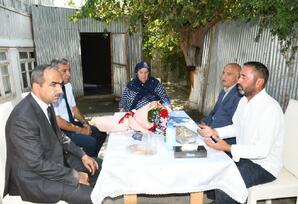 Şəhid anası Rəşxəndə Həsənova ziyarət olunub - FOTO