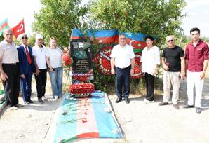 Zəfər yolu ilə - FOTO