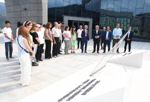 Zəfər yolu ilə - FOTO