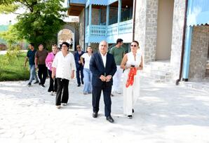 Zəfər yolu ilə - FOTO