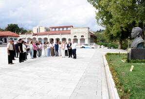 Zəfər yolu ilə - FOTO