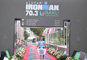 Bakıda keçirilən “IRONMAN 70.3” triatlon yarışında finişə ilk çatan idmançı bəlli olub