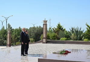 Prezident İlham Əliyev Hərbi Dəniz Qüvvələrində olub  - FOTOLAR