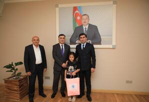 Gəncədə şəhid övladlarına məktəb ləvazimatları təqdim olunub - FOTO