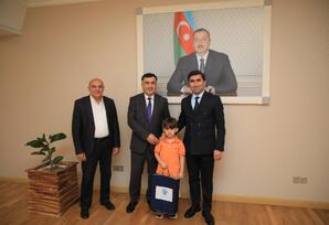 Gəncədə şəhid övladlarına məktəb ləvazimatları təqdim olunub - FOTO