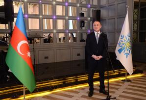 Nərimanov rayonunda yüksək bal toplayan məzunlarla görüş keçirilib - FOTOLAR
