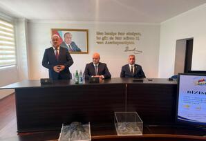 Qaradağ rayonunda 600-dən yüksək bal toplayan 48 abituriyentlə görüş keçirilib - FOTOLAR