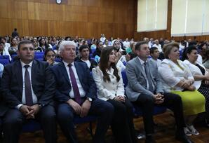 Şəmkirdə Milli Musiqi Günü münasibətilə tədbir keçirilib - FOTO