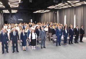 Xalqın parlaq gələcəyini göstərən partiya - FOTO