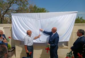 Qaradağ rayonunun Qobustan qəsəbəsində şəhid Ərzulla Həsənlinin xatirəsi anılıb - FOTOLAR