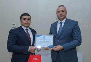 YAP Sabunçu rayon təşkilatı neftçiləri mükafatlandırıb - FOTOLAR
