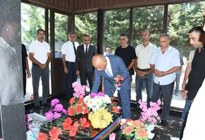 Şəhid məzarları ziyarət olunub
