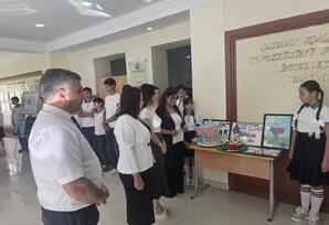 27 sentyabr-Anım Gününə həsr edilmiş məktəblilərin rəsm və əl işlərindən ibarət sərgi keçirilib