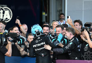 Formula 1 Azərbaycan Qran-Prisinin qalibi mükafatlandırılıb - FORMULA 1
