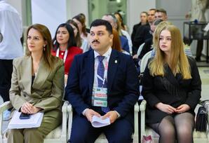 YAP nümayəndələri Belarusda keçirilən beynəlxalq təhsil layihəsində iştirak ediblər